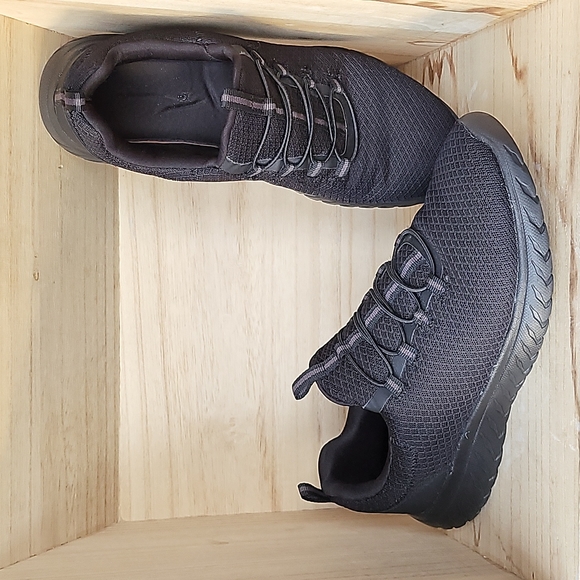 Skechers Other - Skechers Mens Black Shoes